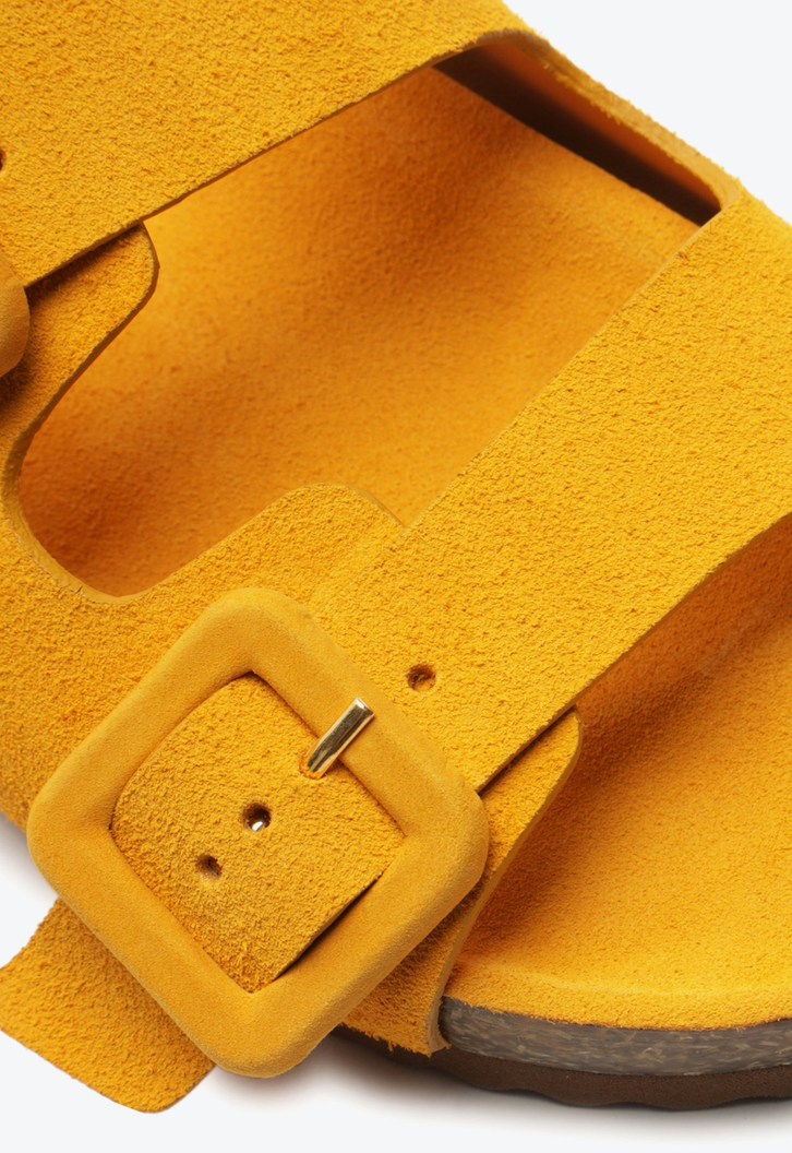 Sandália Papete Enola Suede Amarela