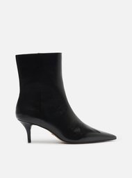 Bota Preta Couro Cano Curto Salto Baixo