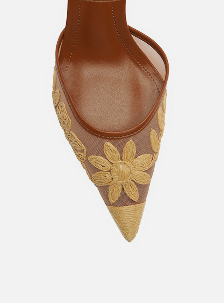 Scarpin Marrom Tule Salto Kitten Slingback Bordado