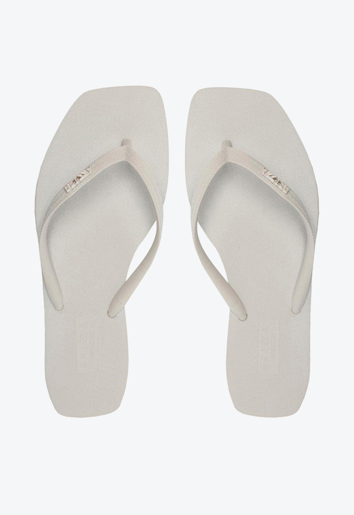 Chinelo de Dedo Branco Bico Quadrado Tiras Brizza