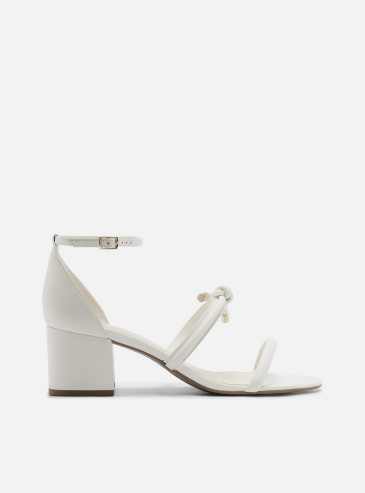 Sandália Branca Salto Bloco