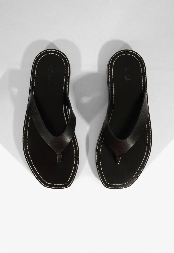 Chinelo Schutz Preto